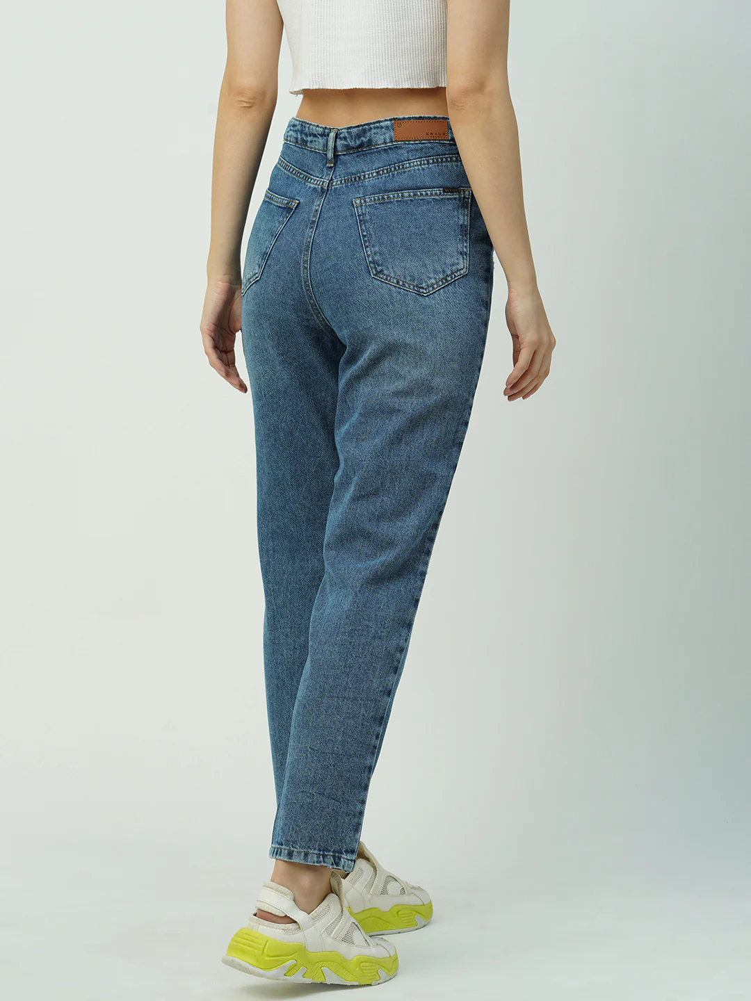 Women Blue High-Rise Mom Fit Jeans - Image 3