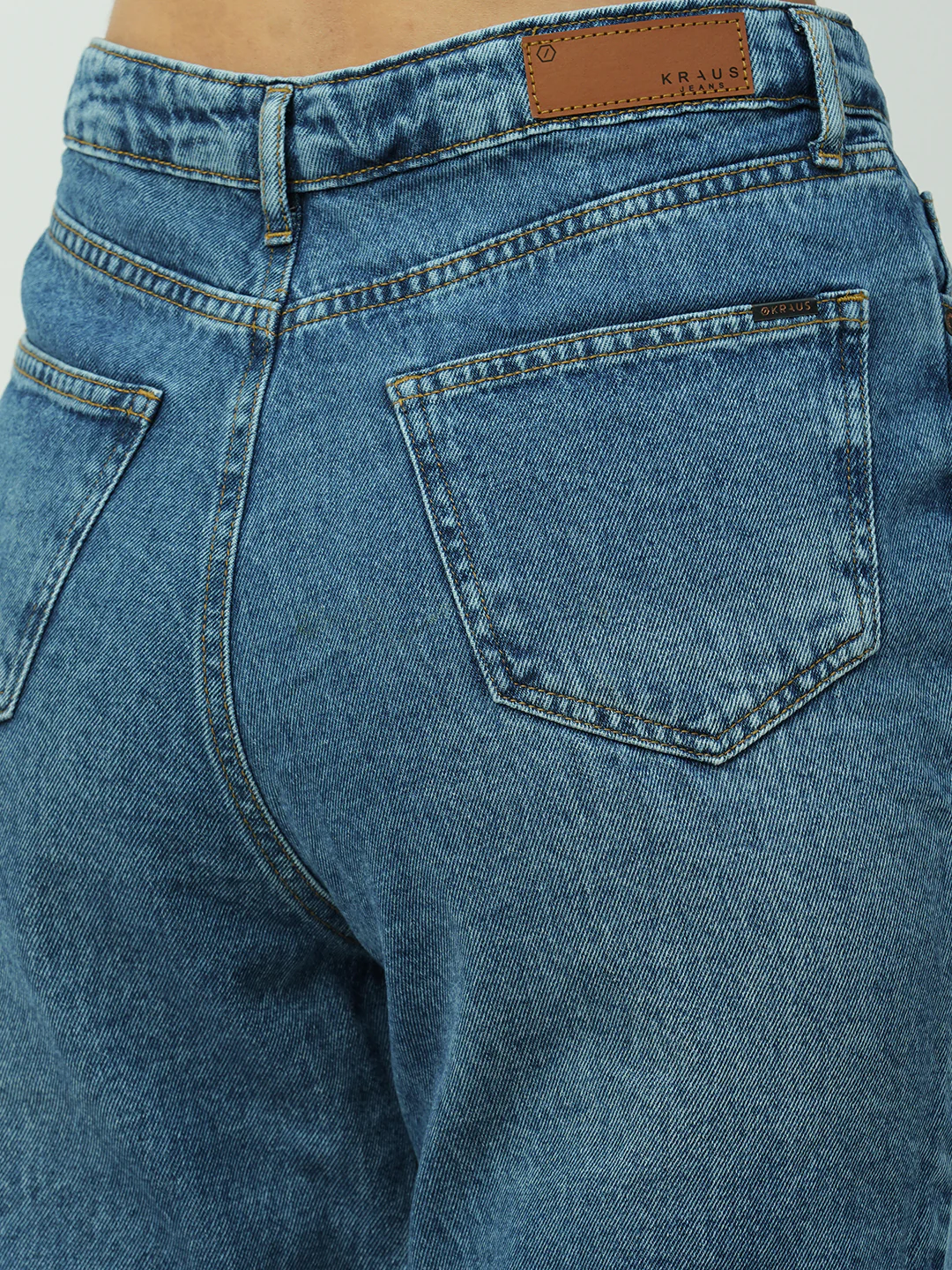 Women Blue High-Rise Mom Fit Jeans - Image 4