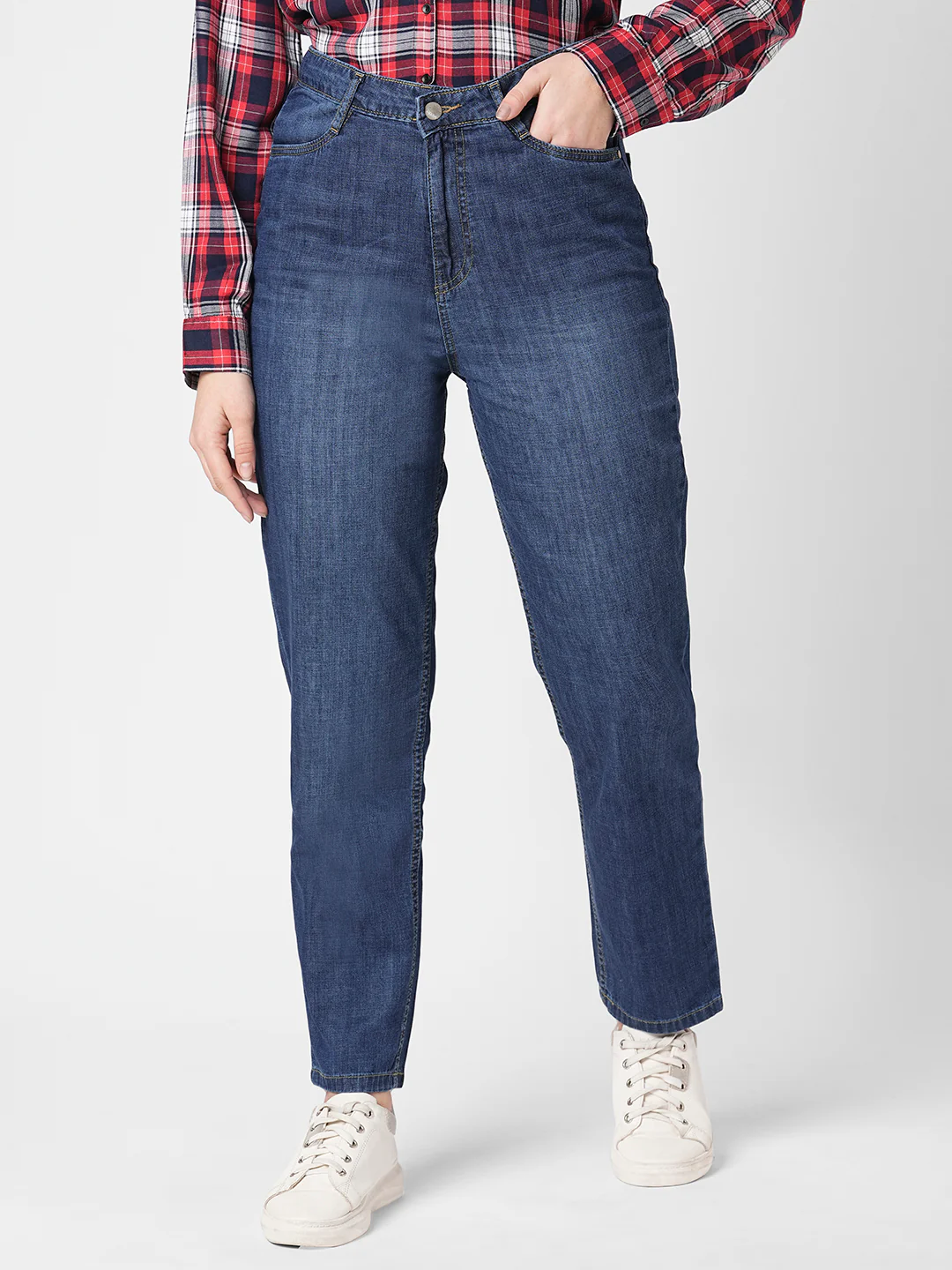 Women Blue High-Rise Mom Fit Jeans - Image 2