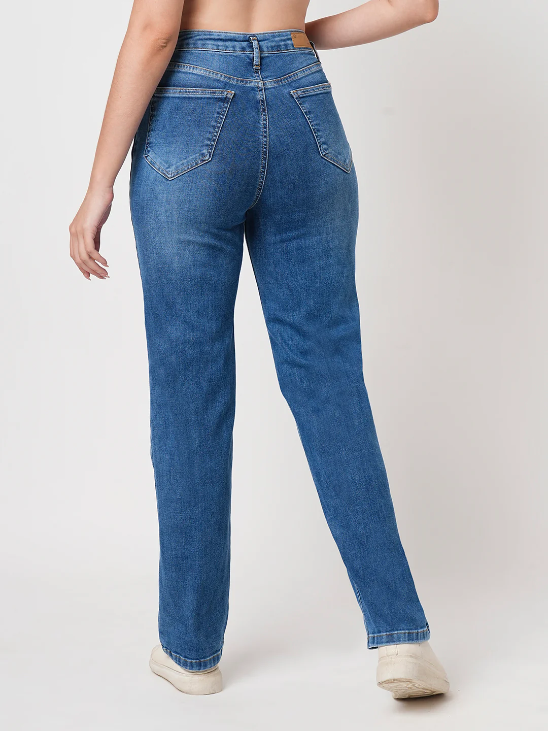 Women Blue High-Rise Relax Straight Fit Jeans - Image 3