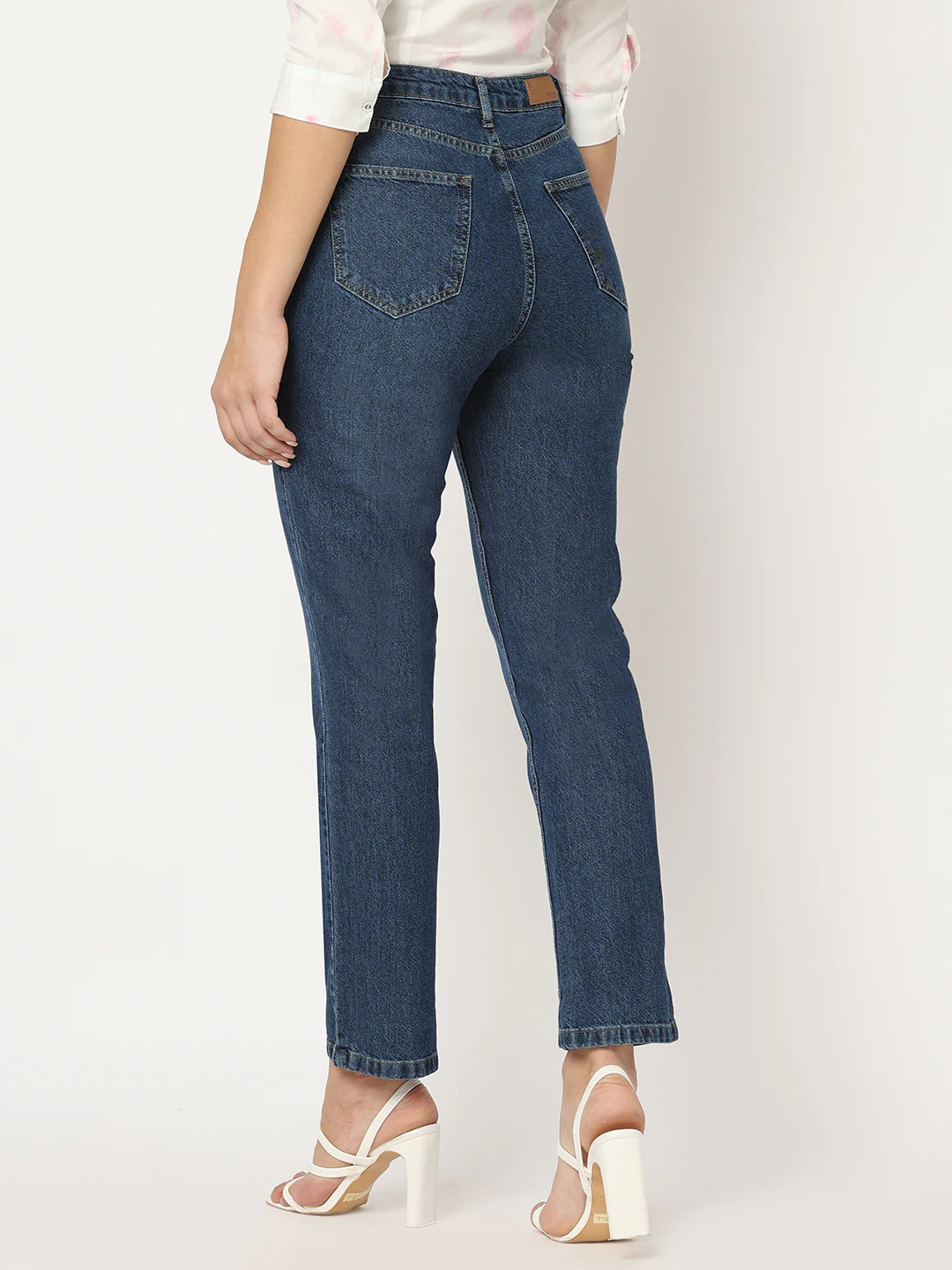 Women Blue High-Rise Relax Straight Fit Jeans - Image 3