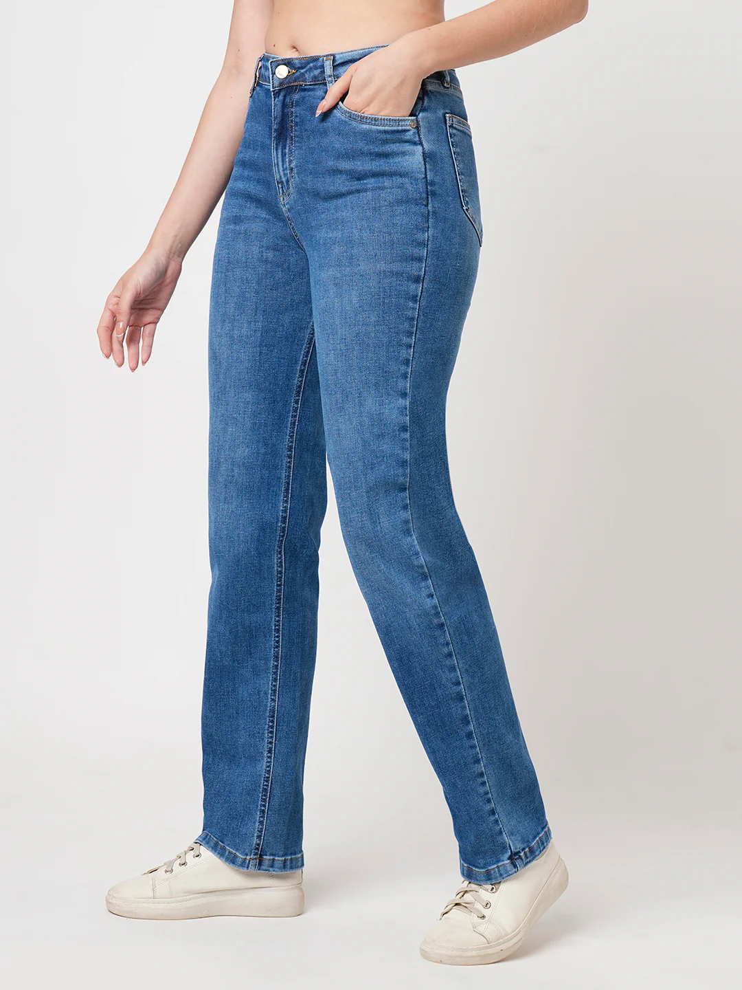 Women Blue High-Rise Relaxed Straight Fit Jeans - Image 4