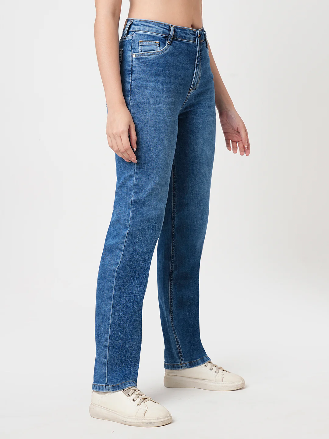 Women Blue High-Rise Relaxed Straight Fit Jeans - Image 5