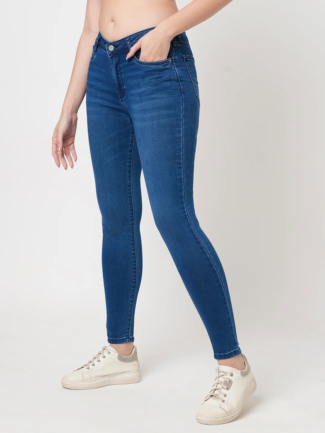 Women Blue High-Rise Skinny Jeans - Image 6
