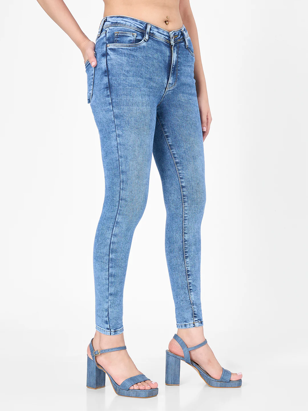 Women Blue High-Rise Skinny Jeans - Image 5