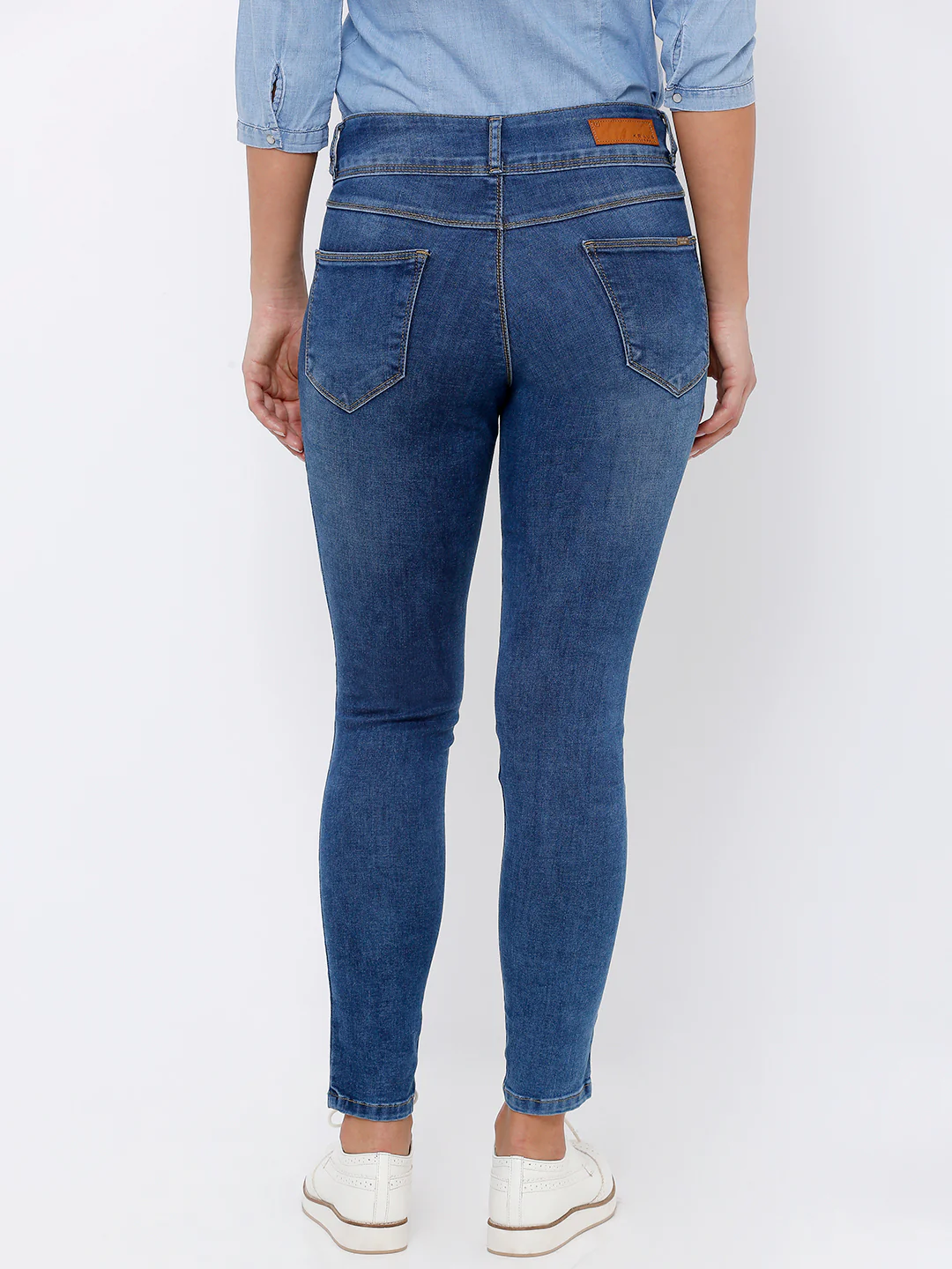Women Blue High-Rise Skinny Jeans - Image 3