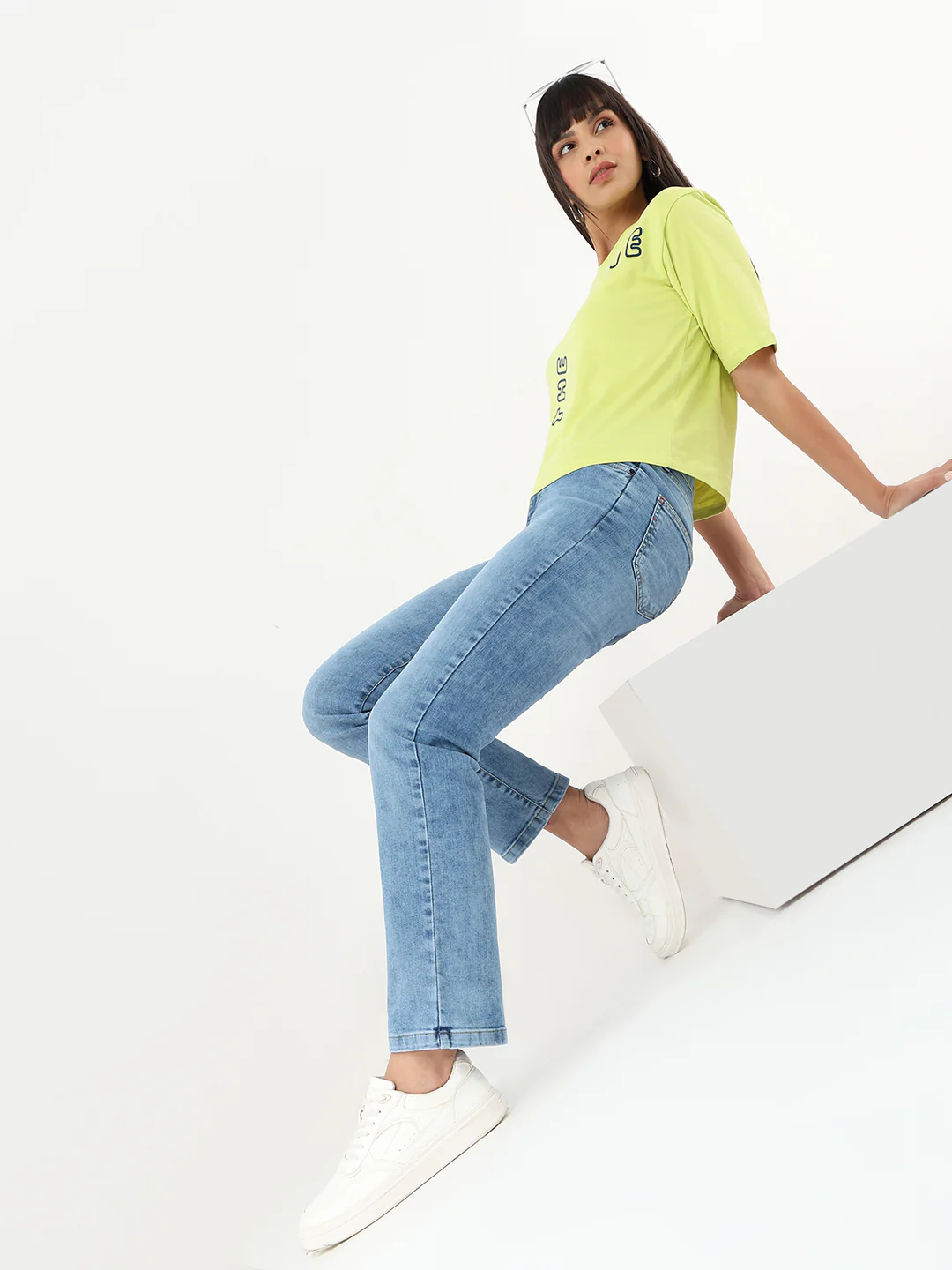 Women Blue High-Rise Slim Straight Jeans