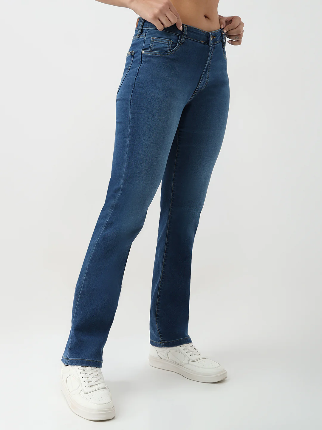 Women Blue High-Rise Slim Straight Jeans - Image 5