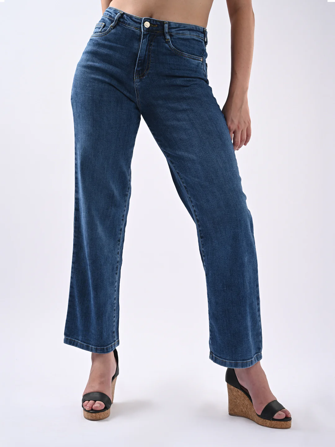 Women Blue High-Rise Wide Leg Jeans - Image 2