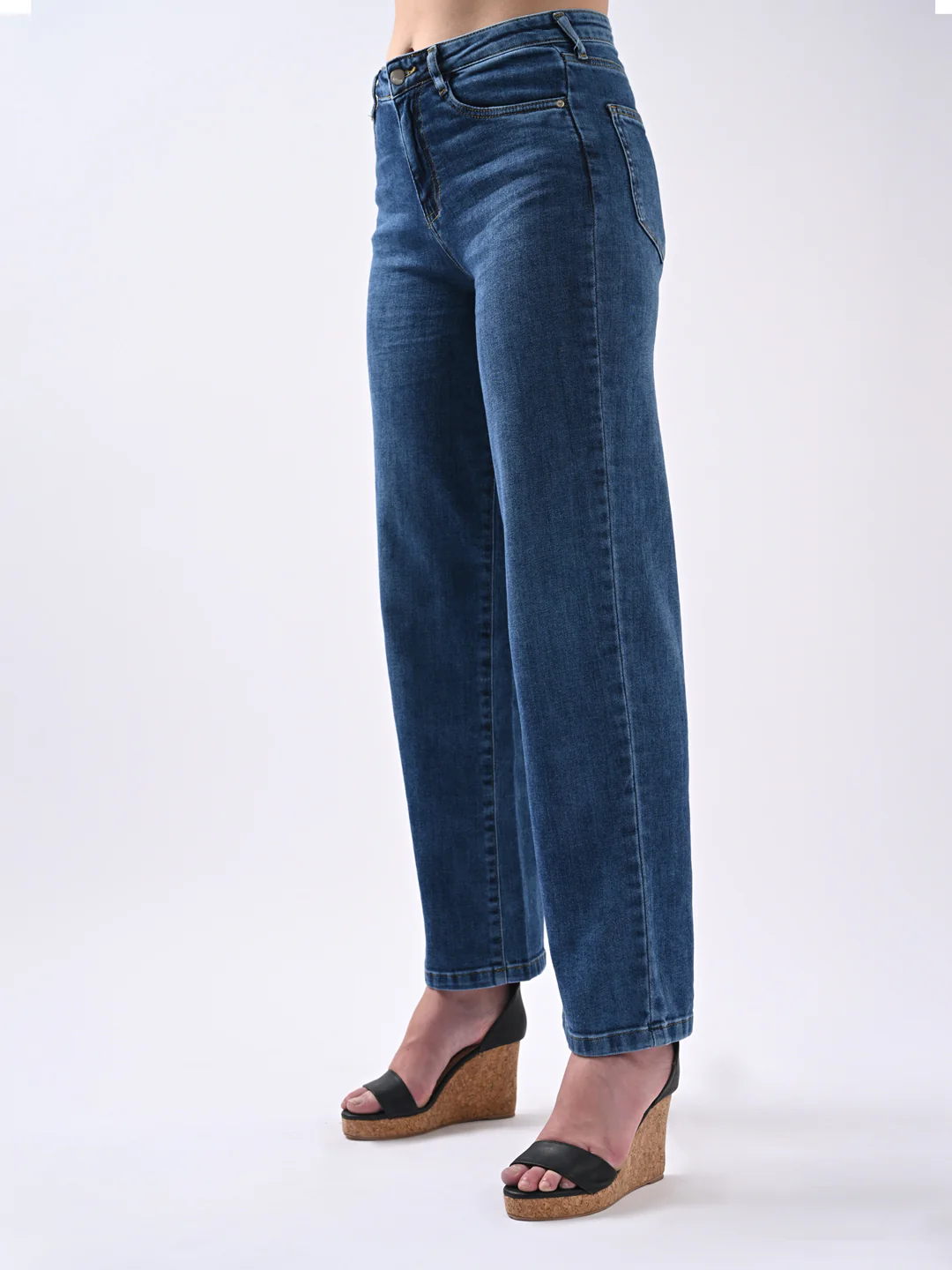 Women Blue High-Rise Wide Leg Jeans - Image 6