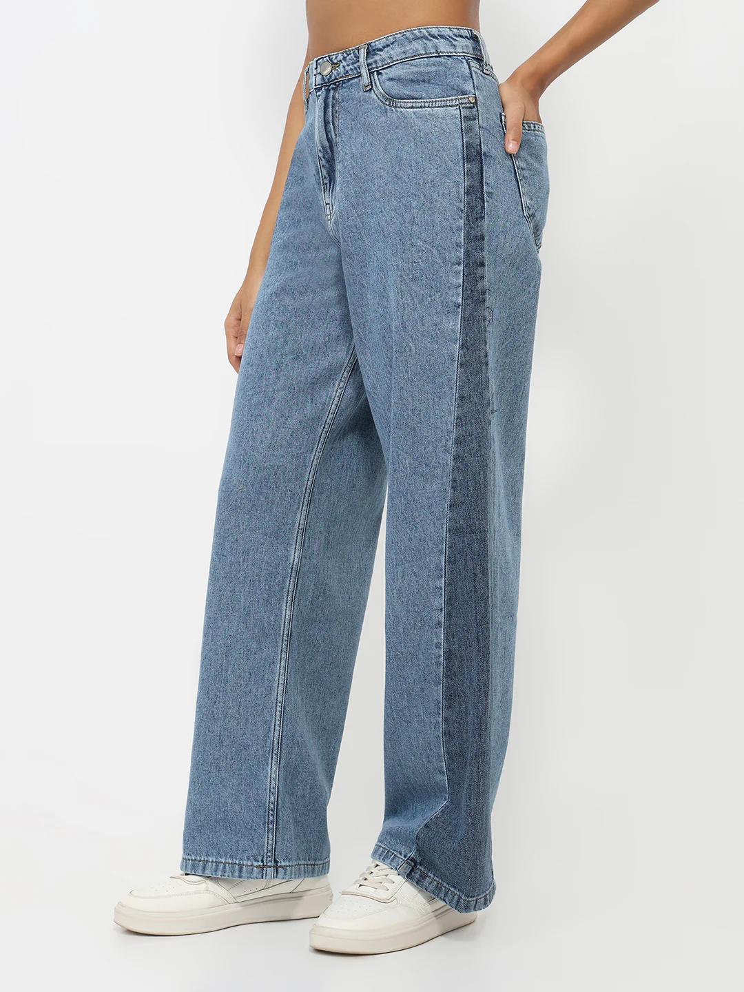 Women Blue High-Rise Wide Leg Jeans - Image 8