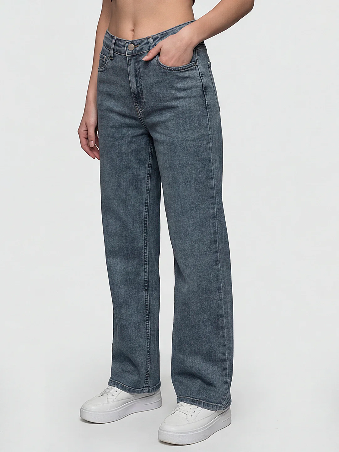 Women Blue High-Rise Wide Leg Jeans - Image 3