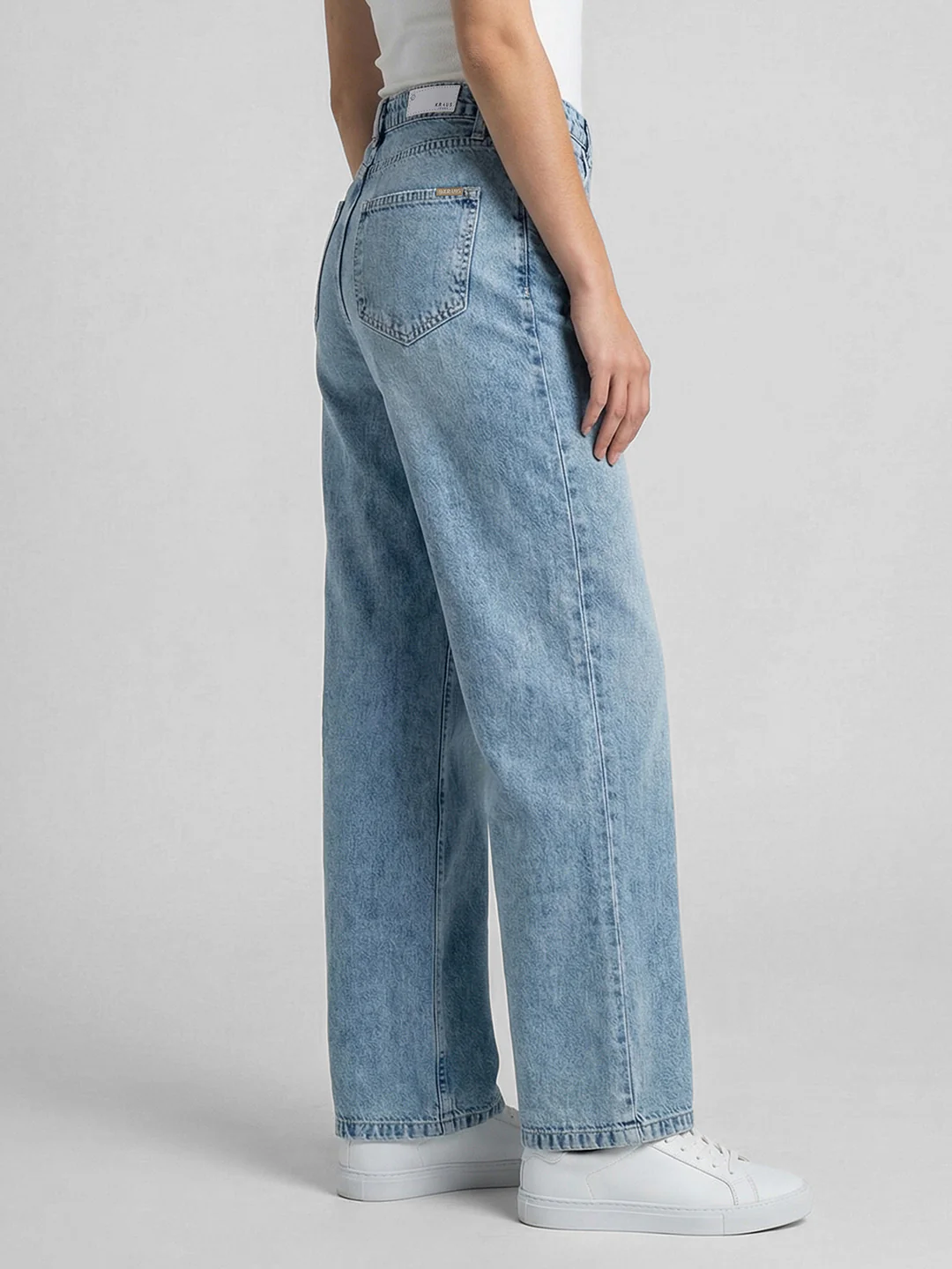 Women Blue High-Rise Wide Leg Jeans - Image 5