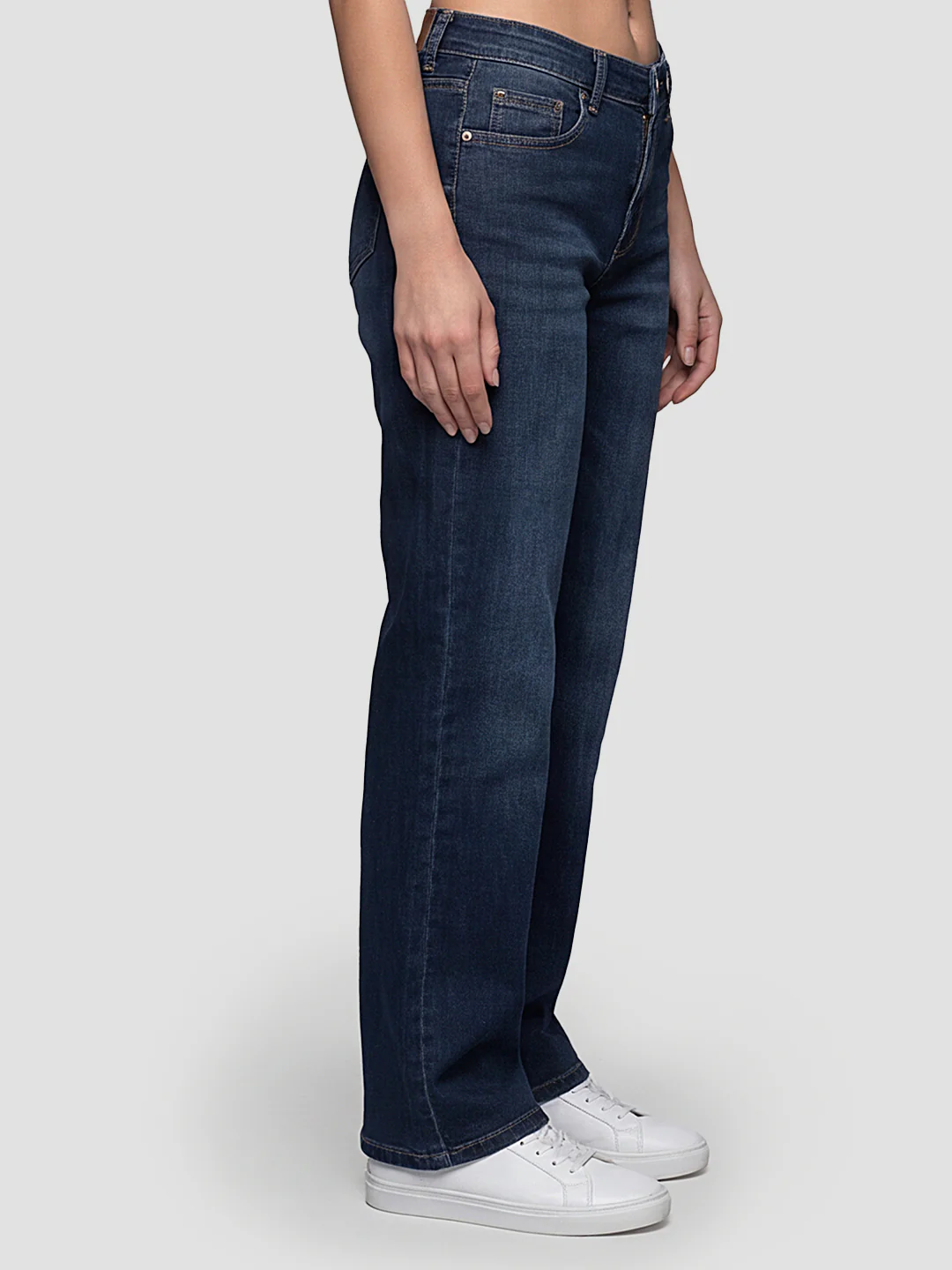 Women Blue High-Rise Wide Leg Jeans - Image 4