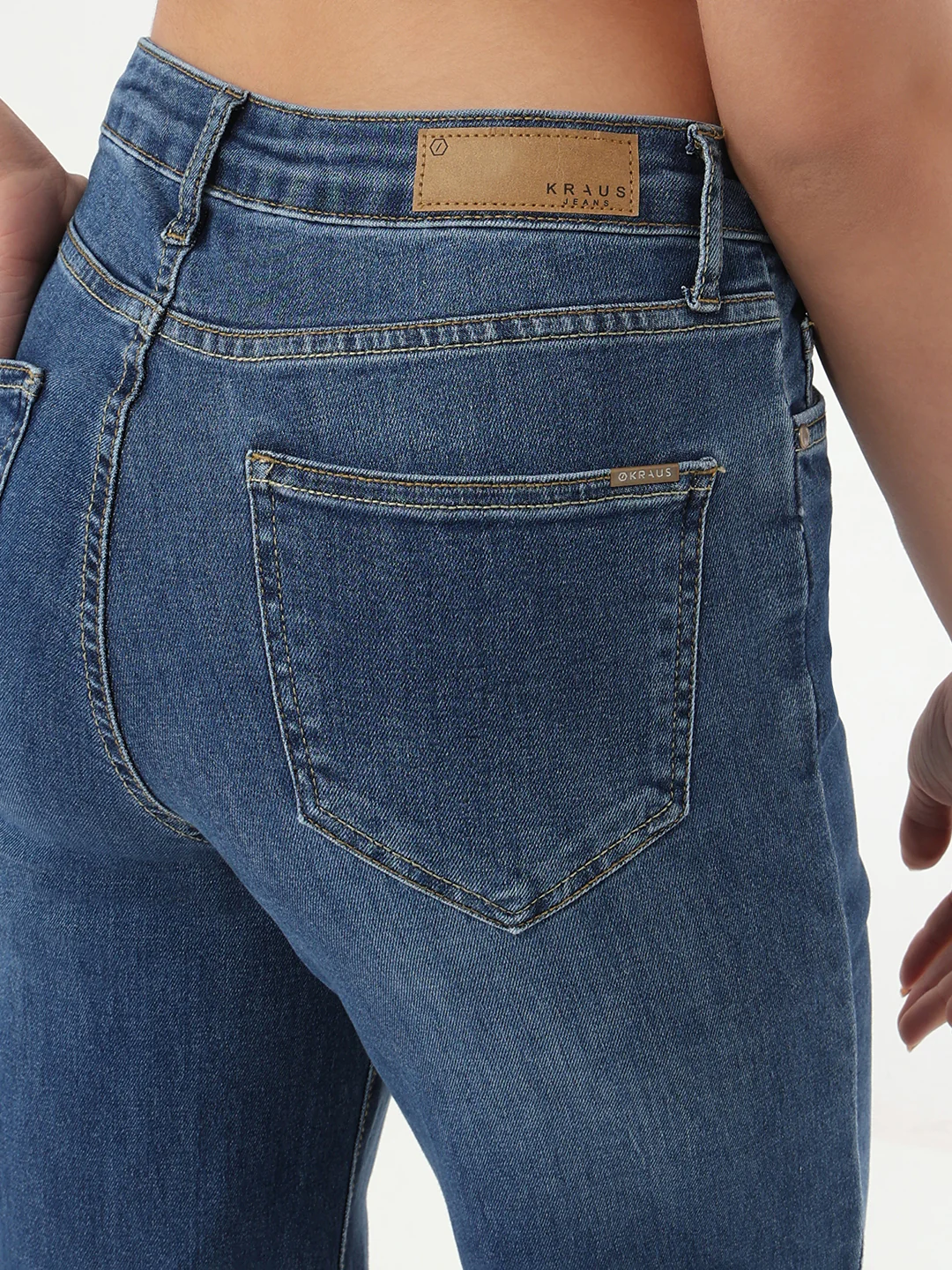 Women Blue High-Rise Wide Leg Jeans - Image 6