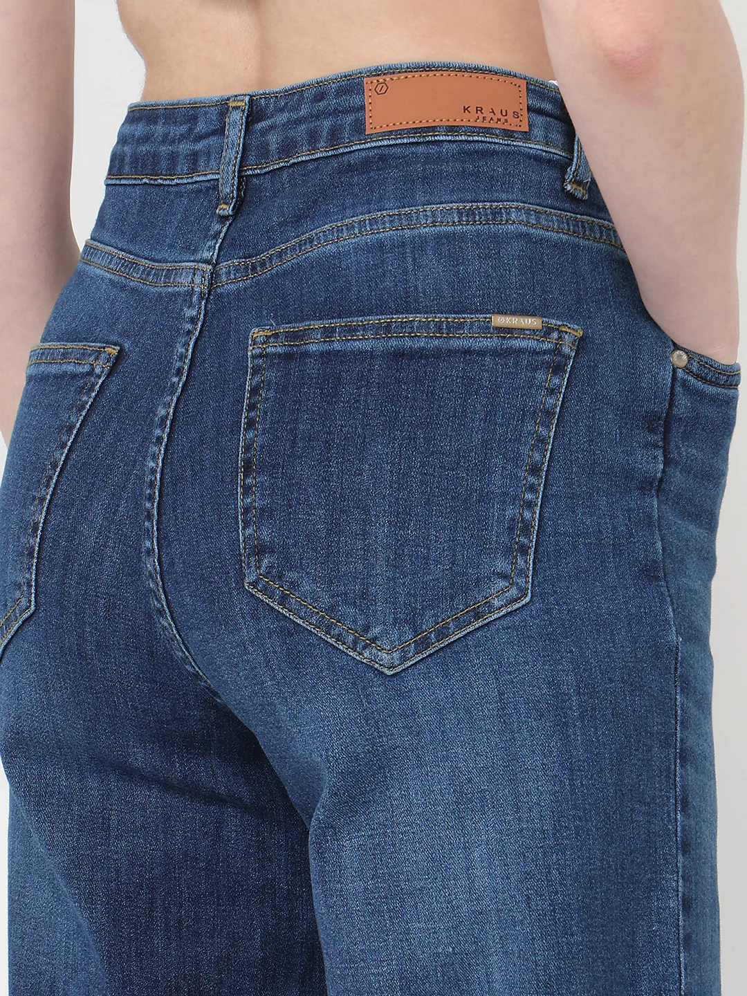 Women Blue High-Rise Wide Leg Jeans - Image 7