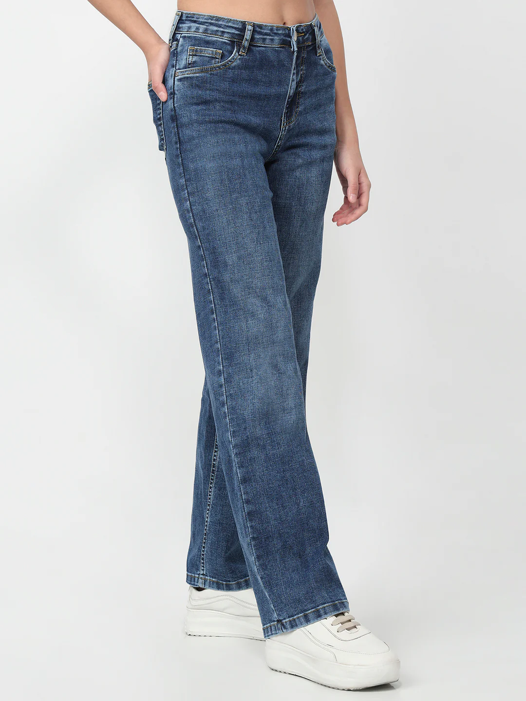 Women Blue High-Rise Wide Leg Jeans - Image 6