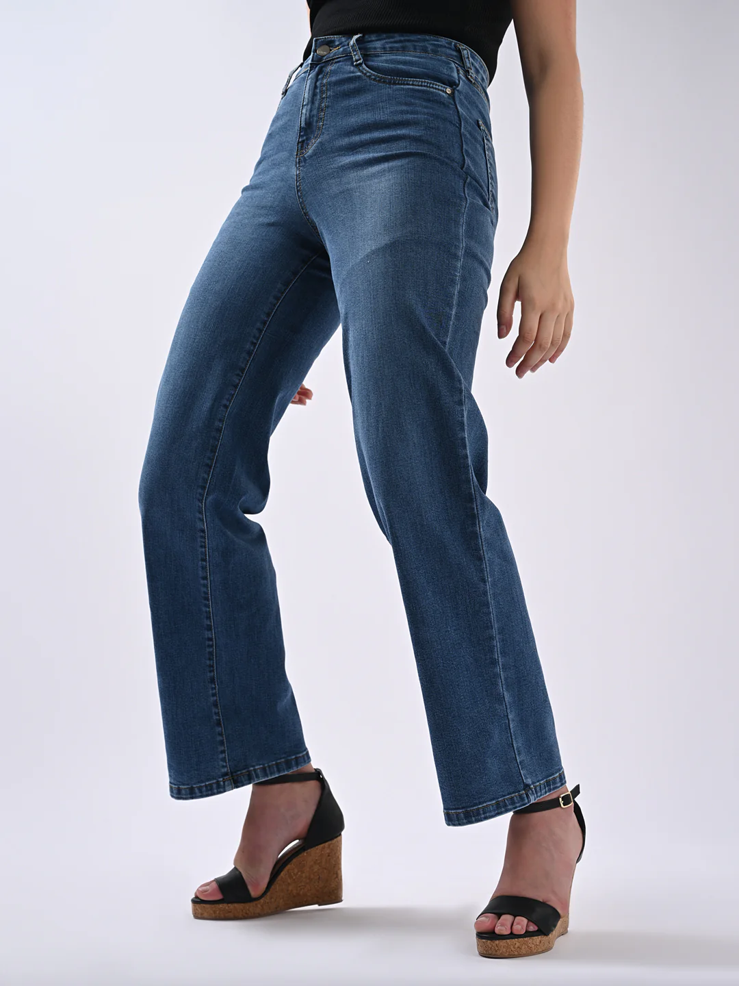Women Blue High-Rise Wide Leg Jeans - Image 6