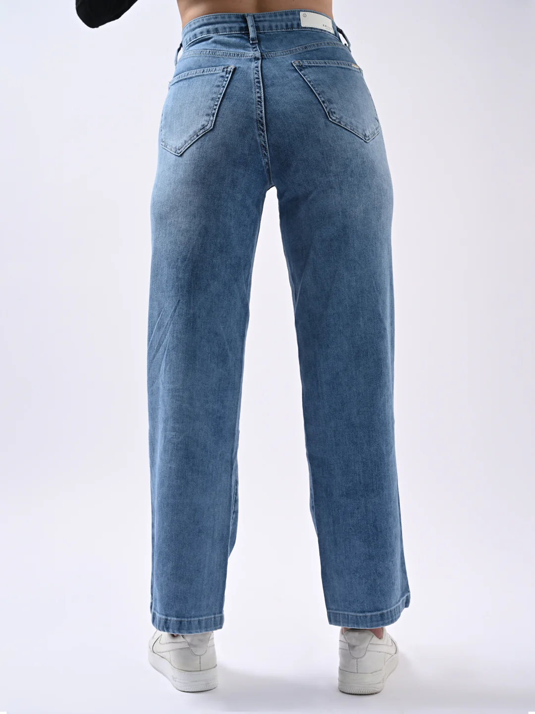 Women Blue High-Rise Wide Leg Jeans - Image 3