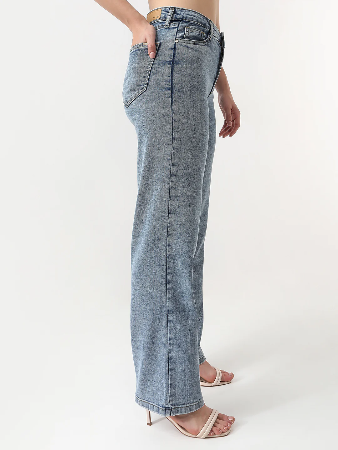 Women Blue High-Rise Wide Leg Jeans - Image 5