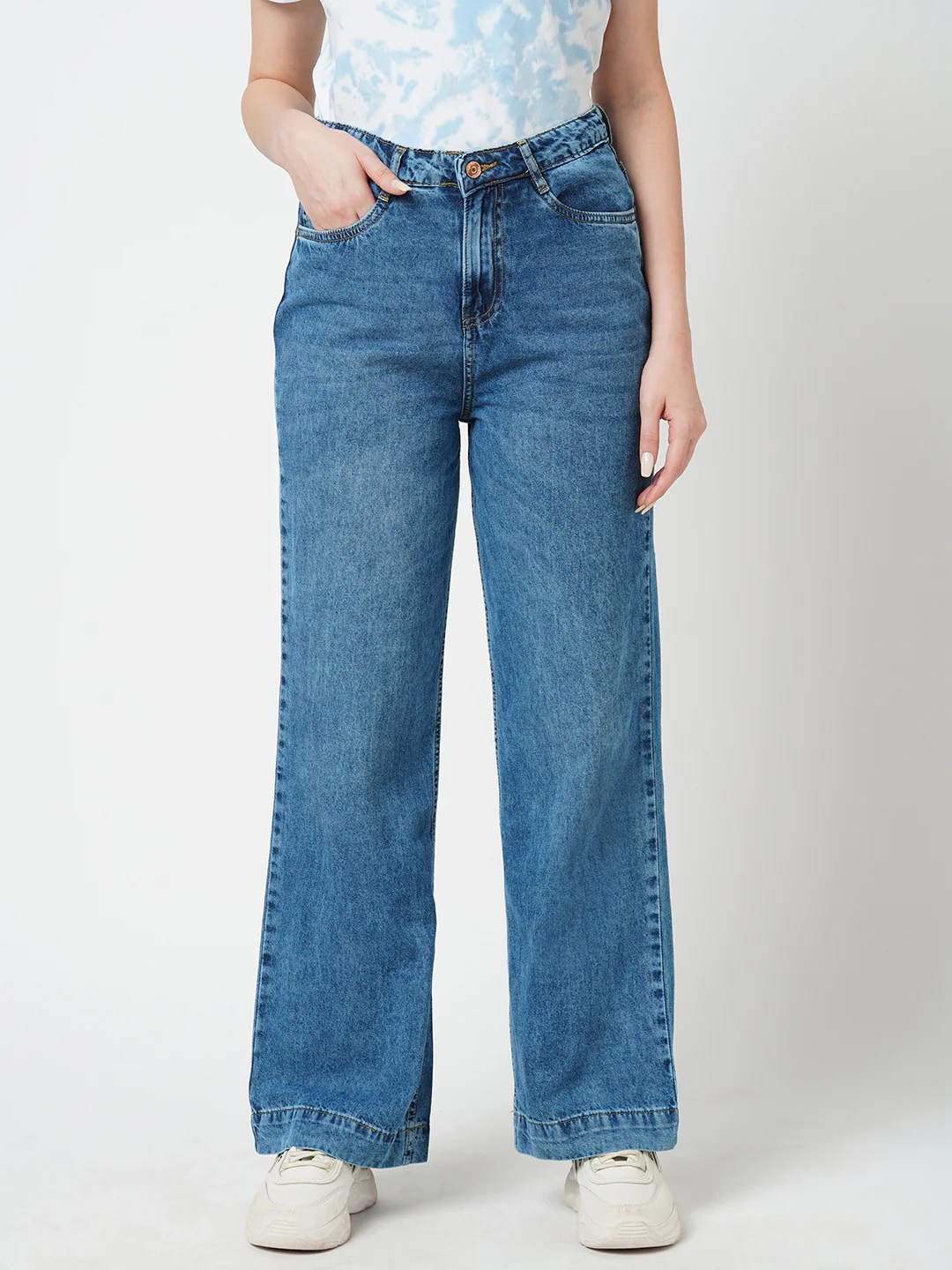 Women Blue High-Rise Wide Leg Jeans - Image 2