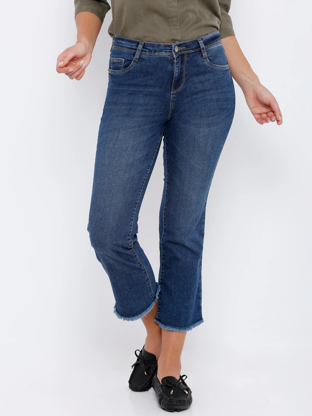 Women Blue Mid-Rise Crop Flare Jeans - Image 4