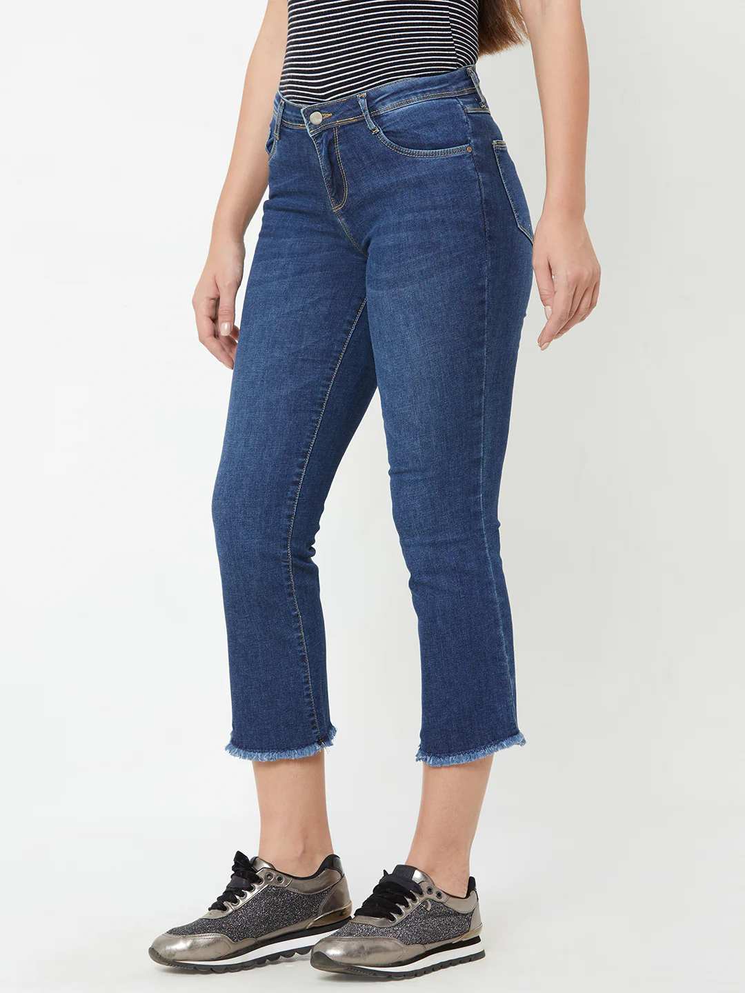 Women Blue Mid-Rise Crop Flare Jeans - Image 5