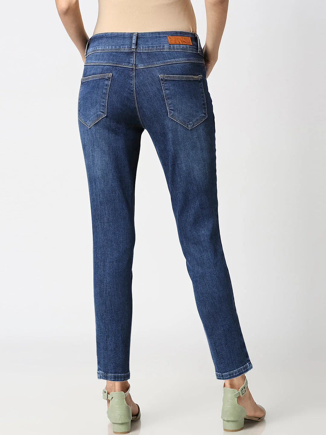Women Blue Mid-Rise Crop Flare Jeans - Image 3