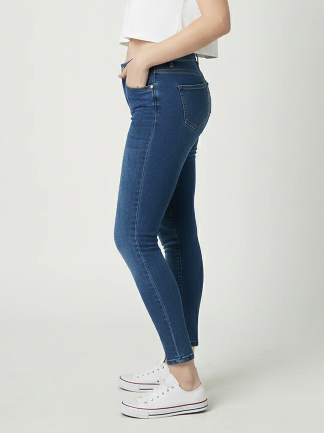 Women Blue Mid-Rise Push Up Super Skinny Jeans - Image 6