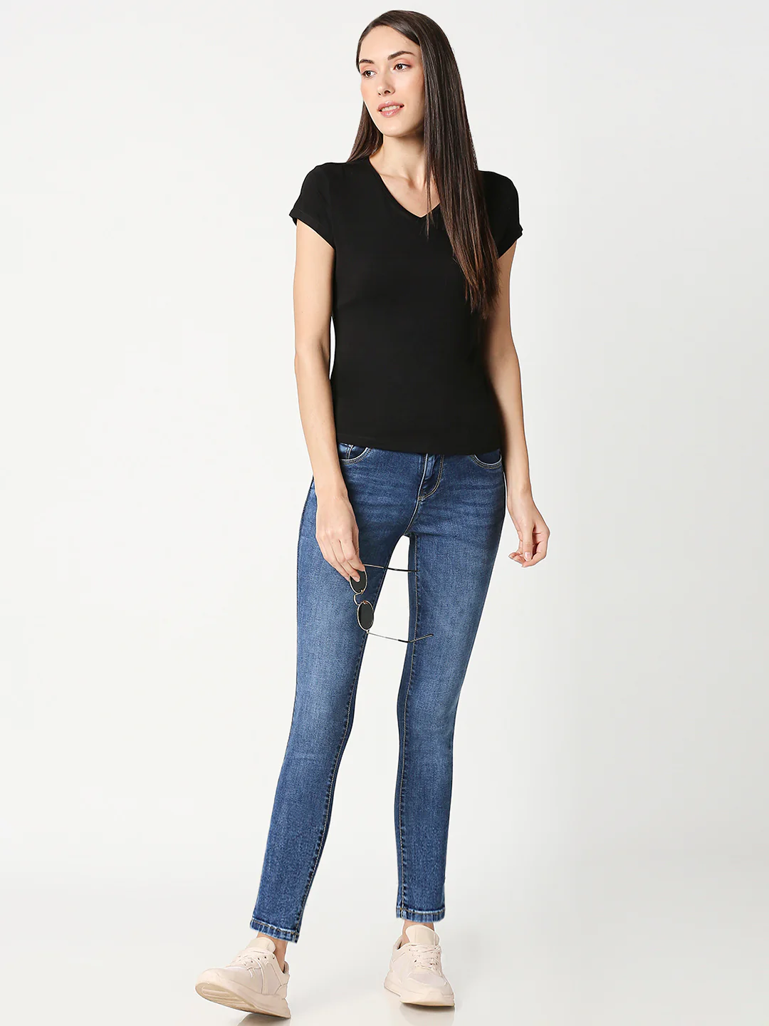 Women Blue Mid-Rise Skinny Crop Jeans