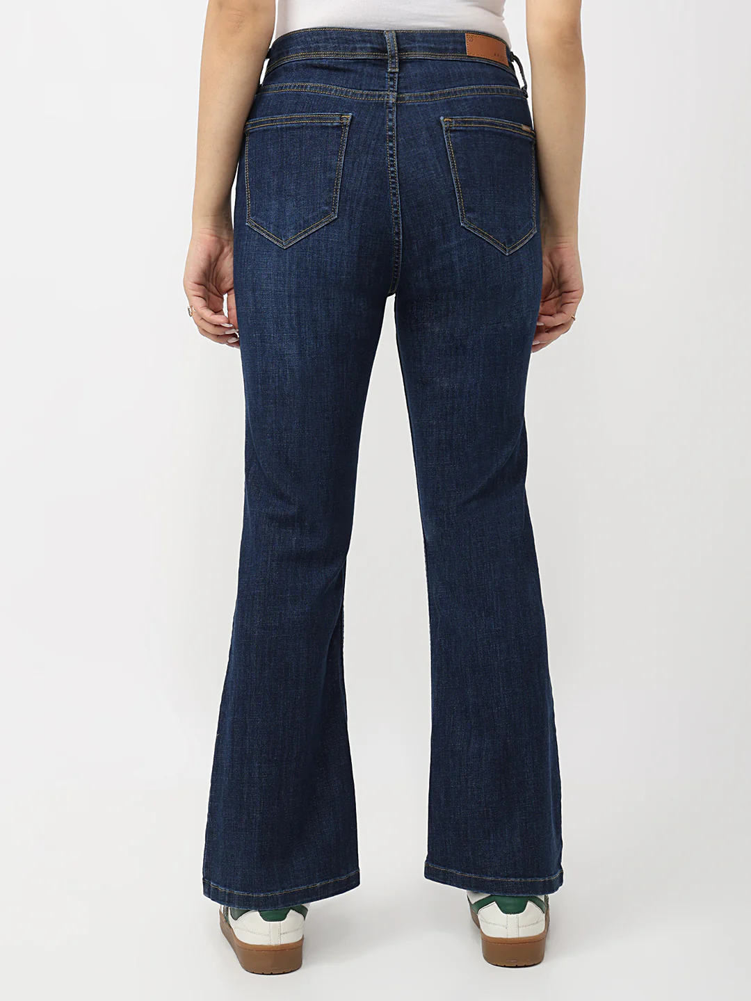 Women Blue Mini Flare Jeans - Image 3