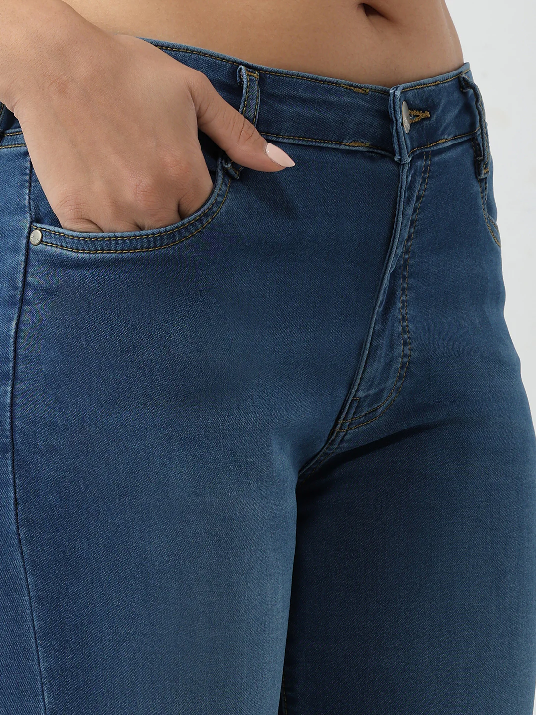 Women Blue Slim Straight Fit Jeans - Image 5