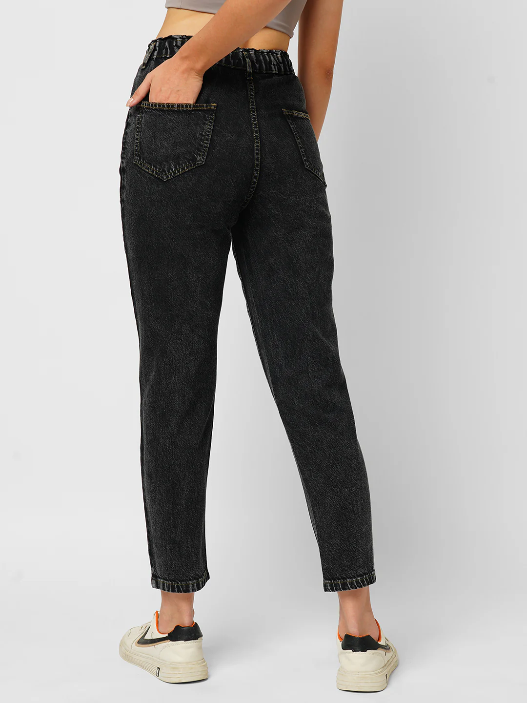 Women Carbon Black High-Rise Baggy Fit Jeans - Image 3