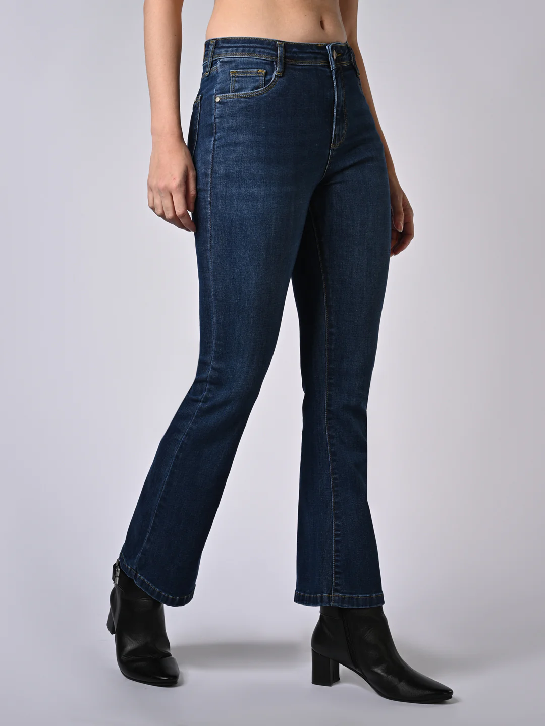 Women Dark Blue High-Rise Flare Jeans - Image 4