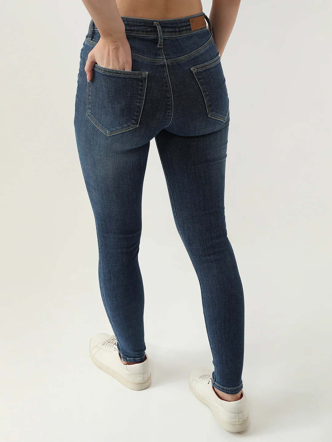 Women Dark Blue High-Rise Skinny Jeans - Image 3