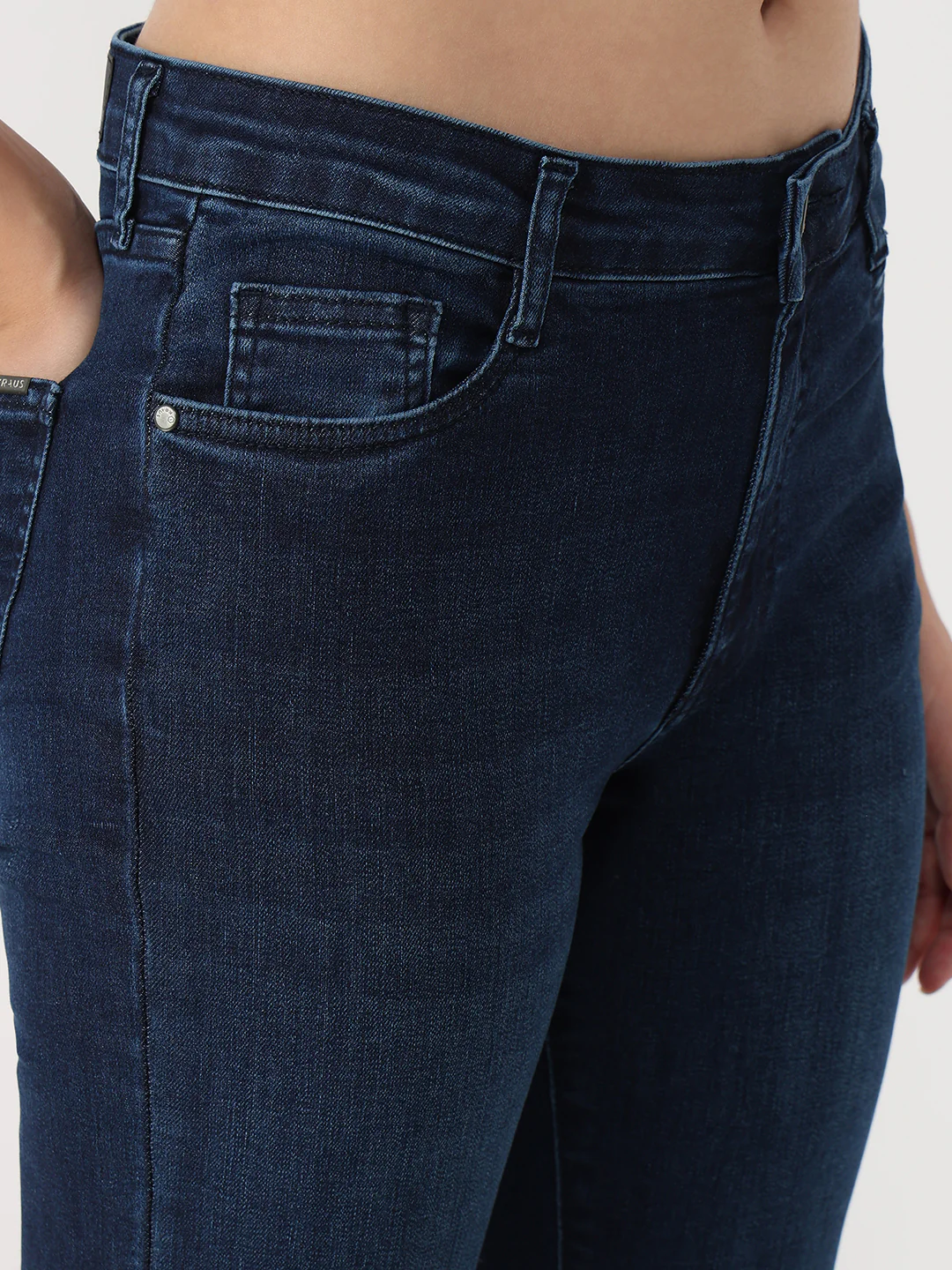 Women Dark Blue Slim Straight Fit Jeans - Image 6