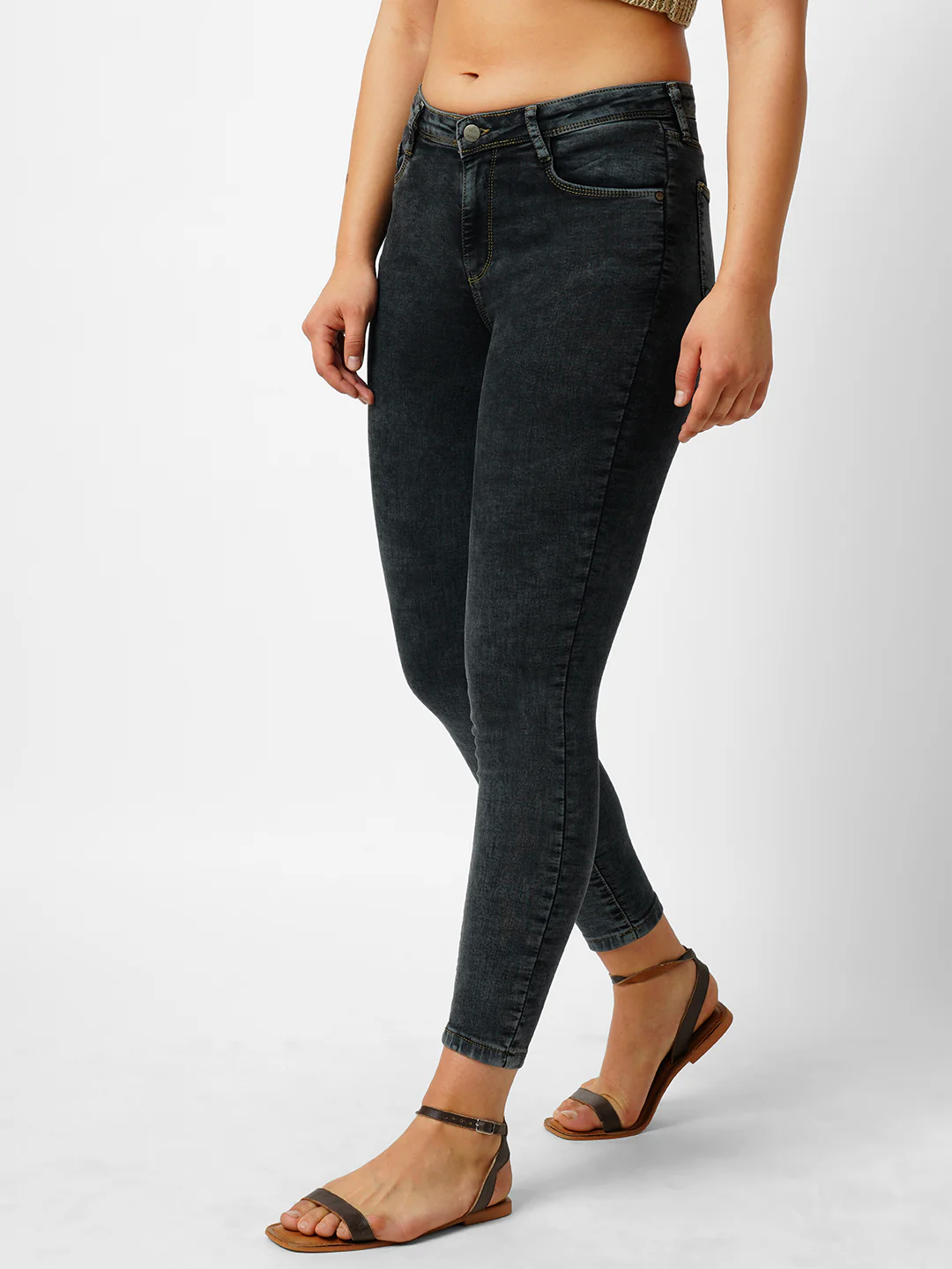 Women Dark Grey Mid-Rise Skinny Jeans - Image 4