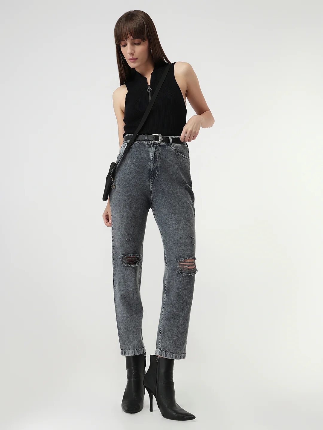 Women Grey High-Rise Mom Fit Jeans - Image 4