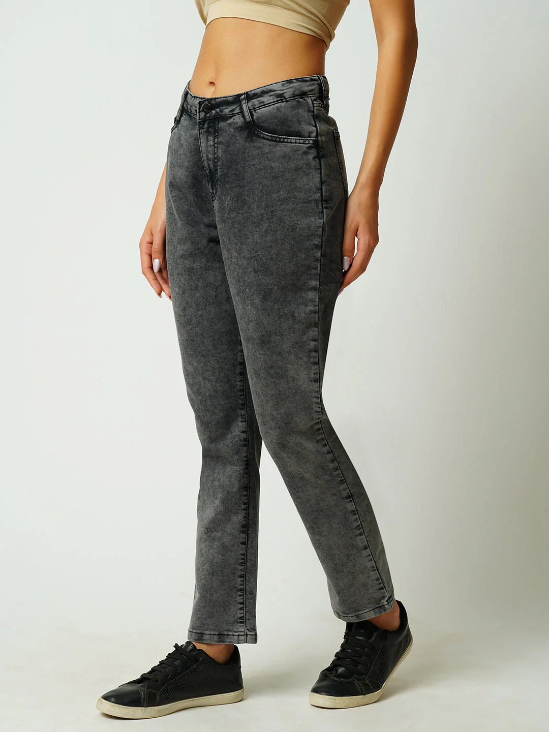 Women Grey High-Rise Relaxed Straight Fit Jeans - Image 6