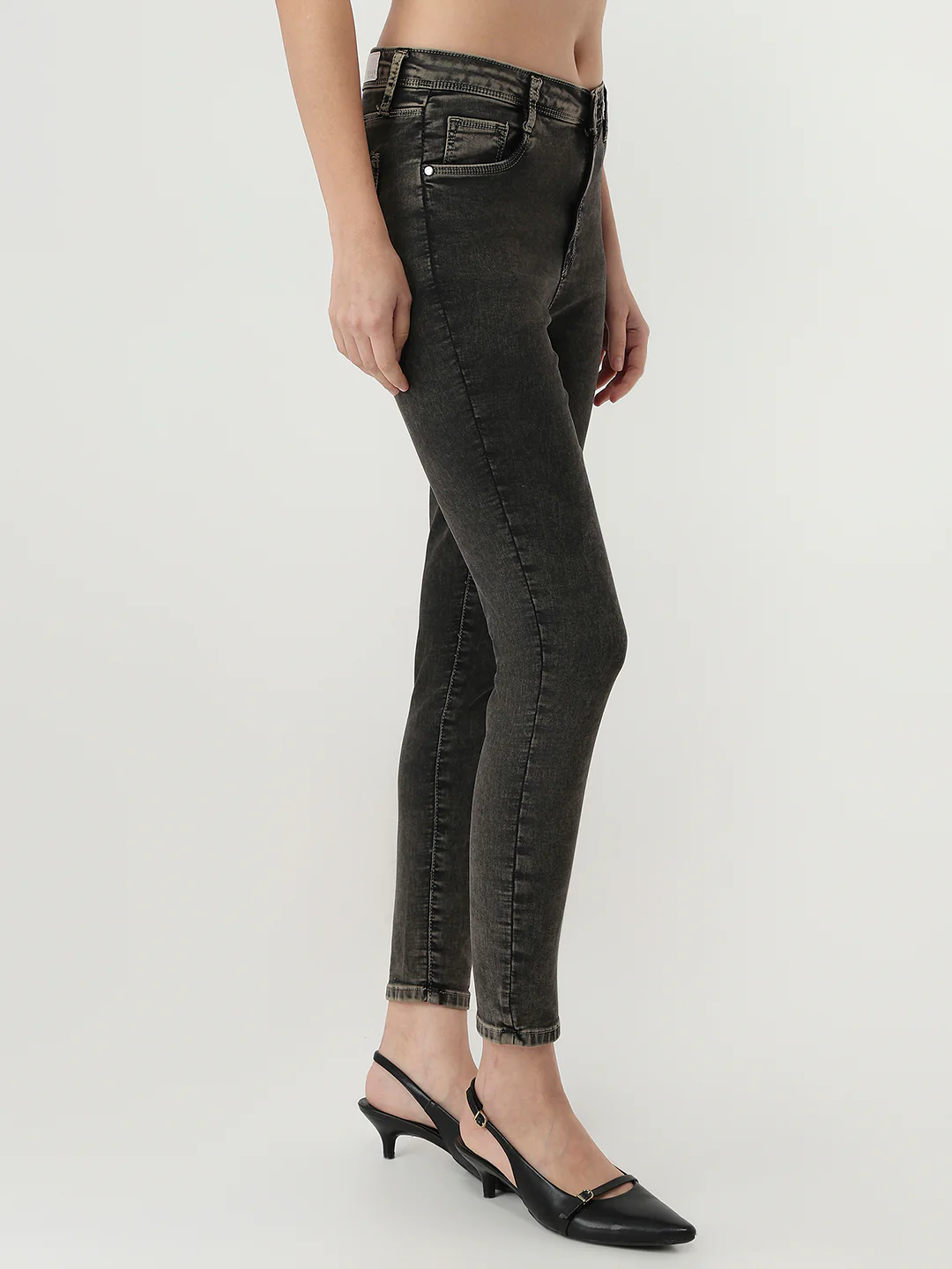 Women Grey High-Rise Skinny Jeans - Image 5