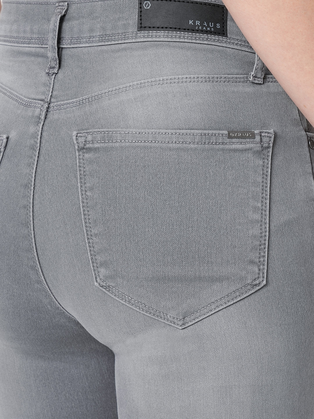 Women Grey High-Rise Skinny Jeans - Image 5