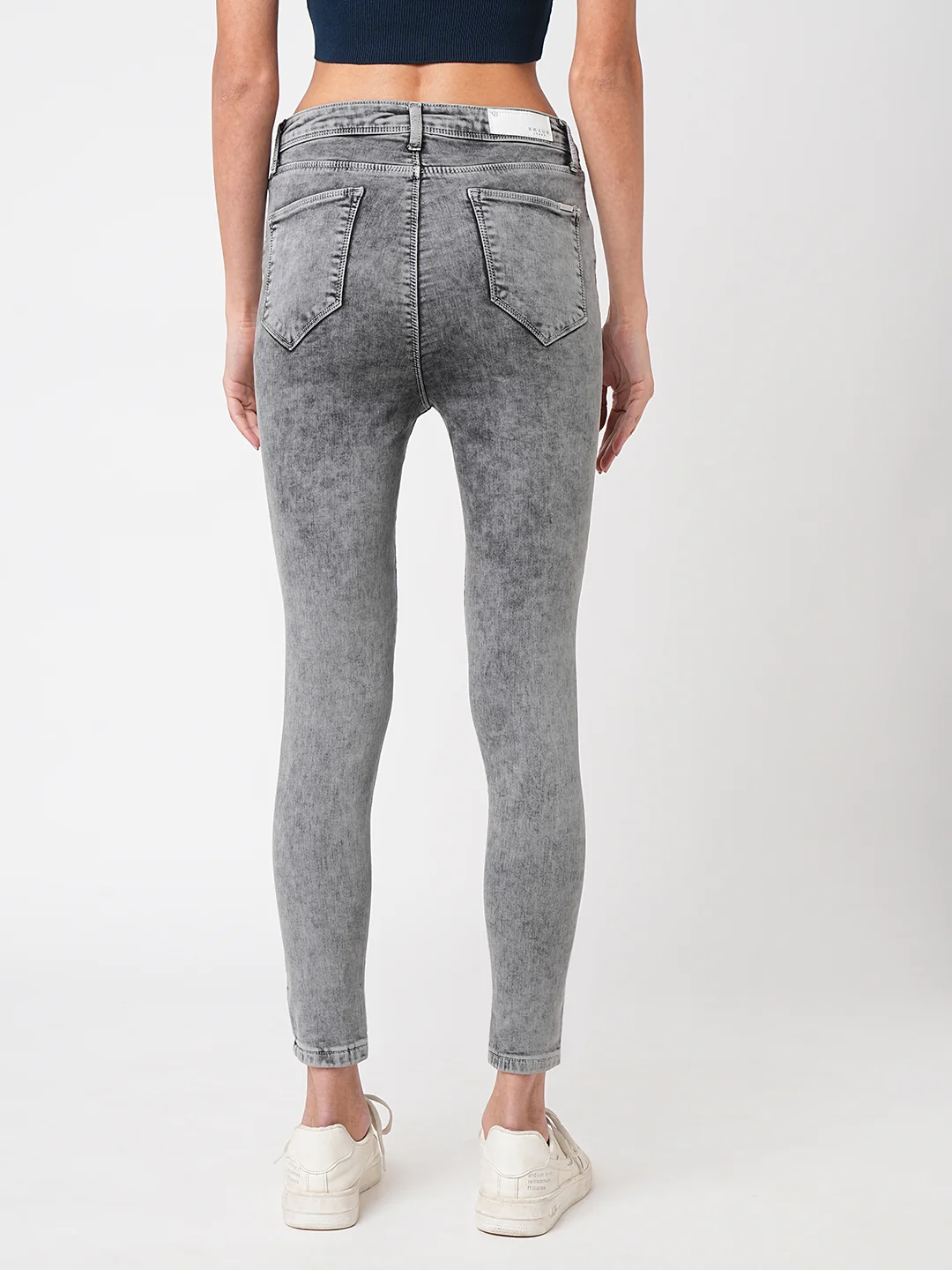 Women Grey High-Rise Skinny Jeans - Image 3