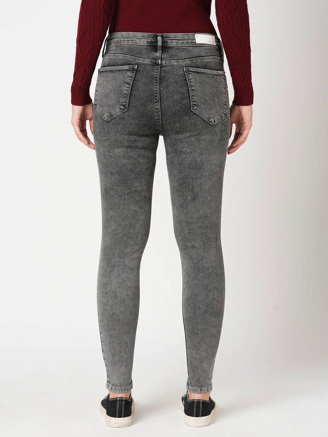 Women Grey High-Rise Skinny Jeans - Image 5
