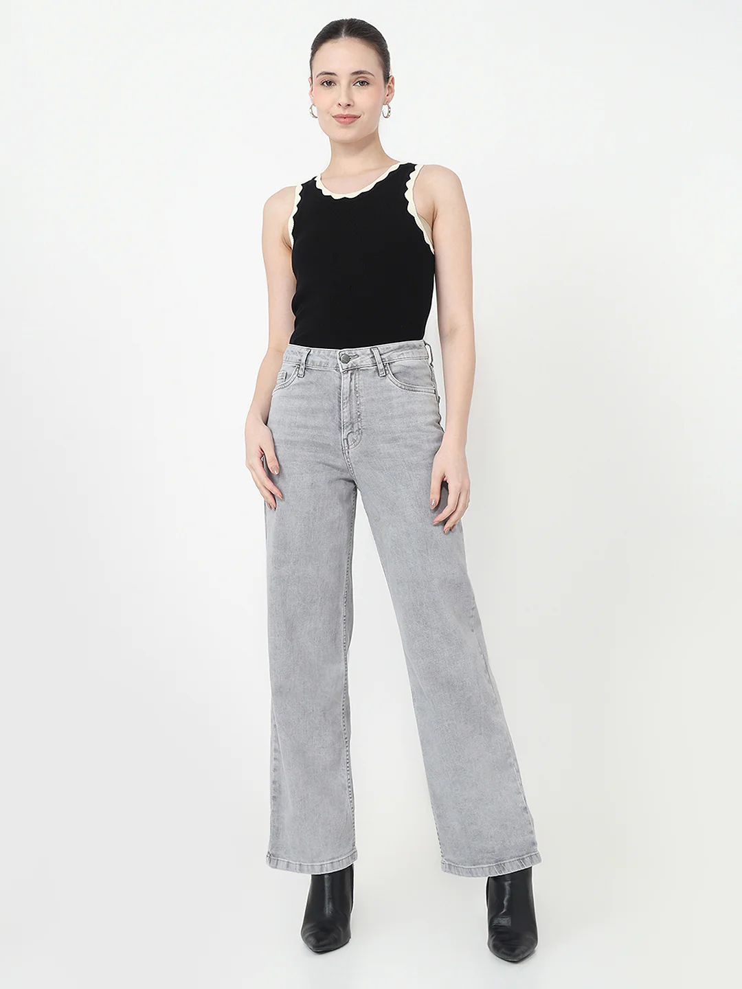 Women Grey High-Rise Wide Leg Jeans - Image 4