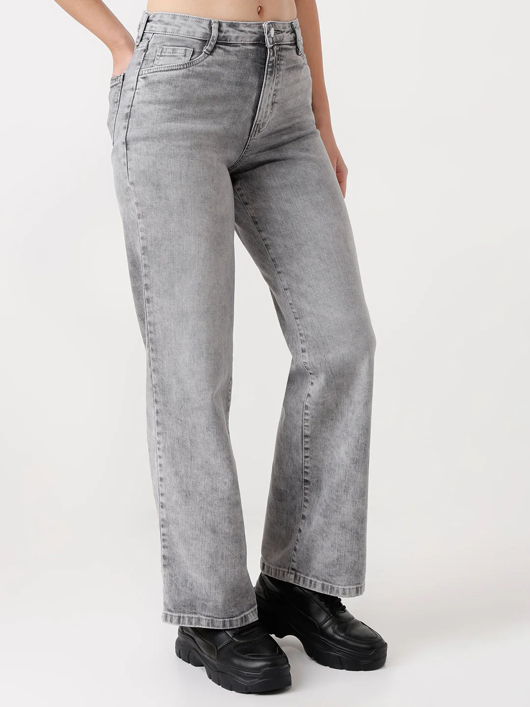 Women Grey High-Rise Wide Leg Jeans - Image 5