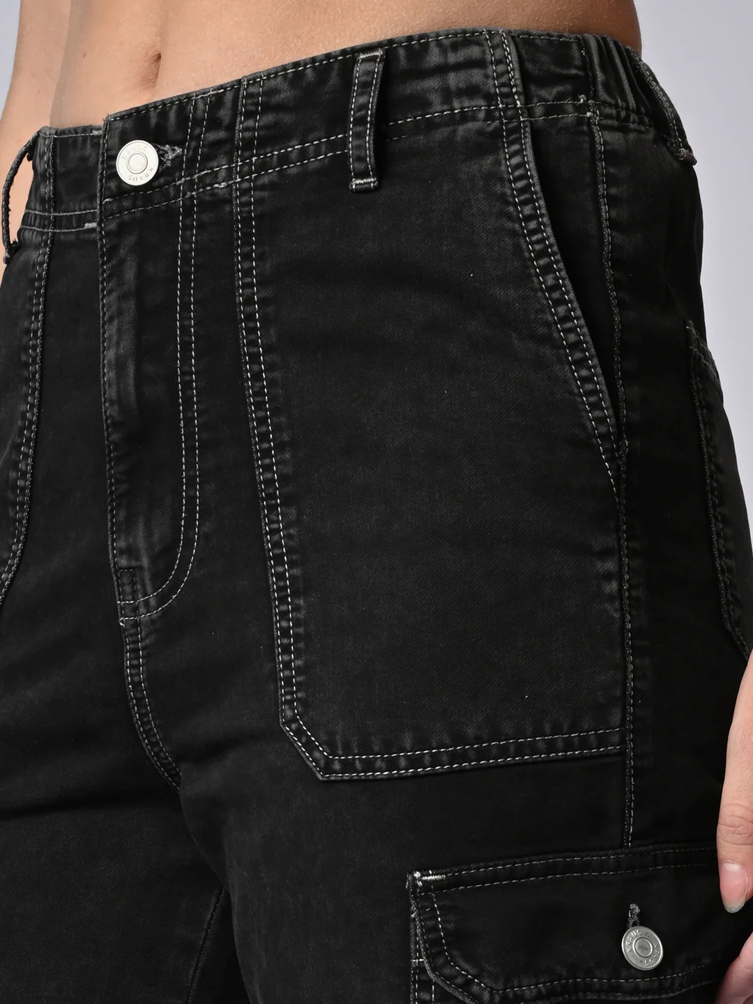 Women Grey Mid-Rise Cargo - Image 5