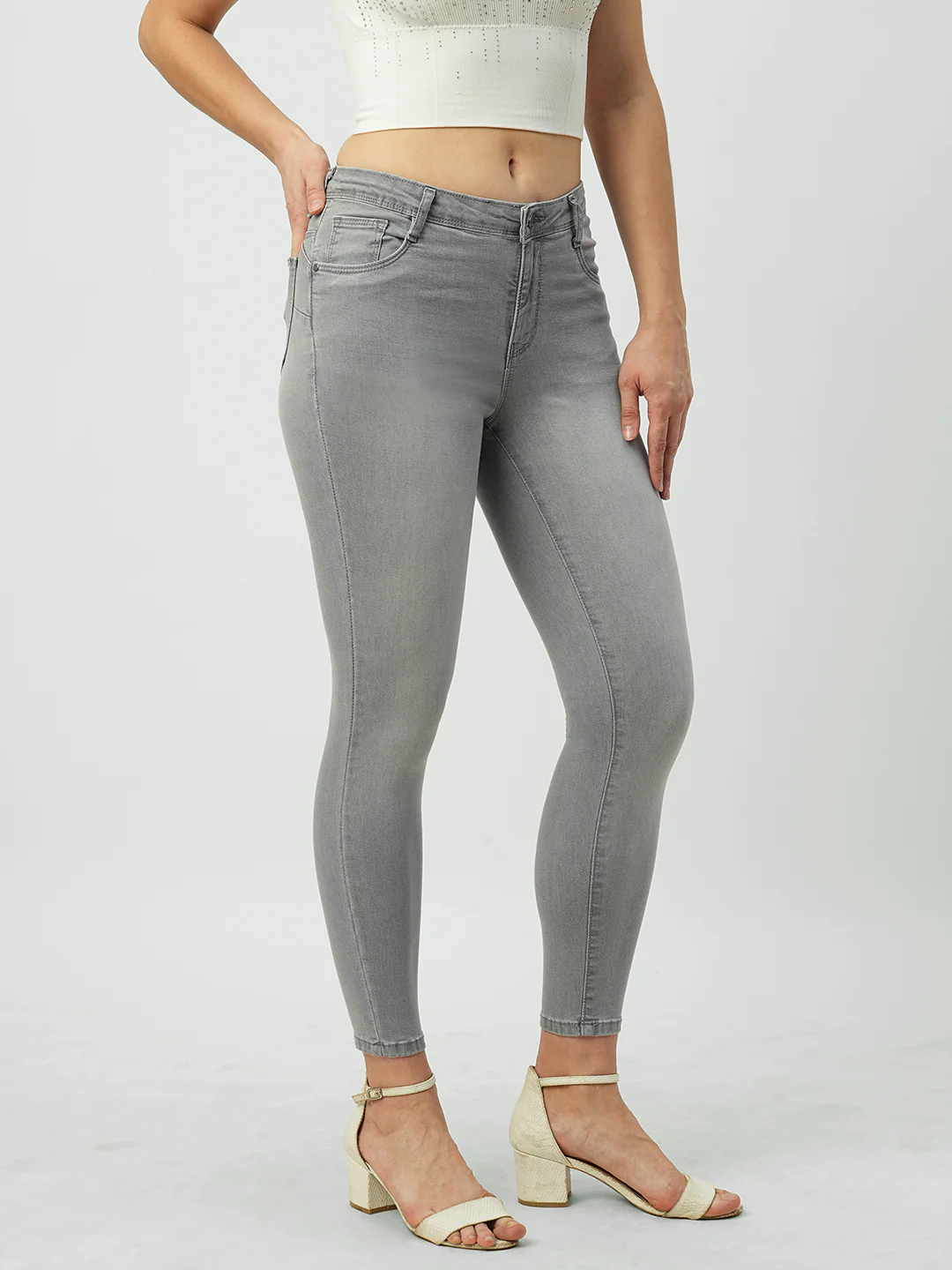 Women Grey Sculpt Fit Jeans - Image 5