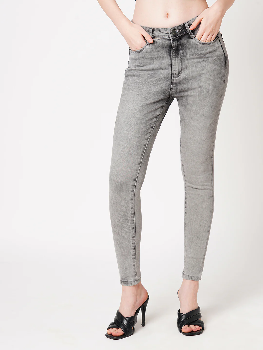 Women Grey Super High-Rise Super Skinny Jeans - Image 2