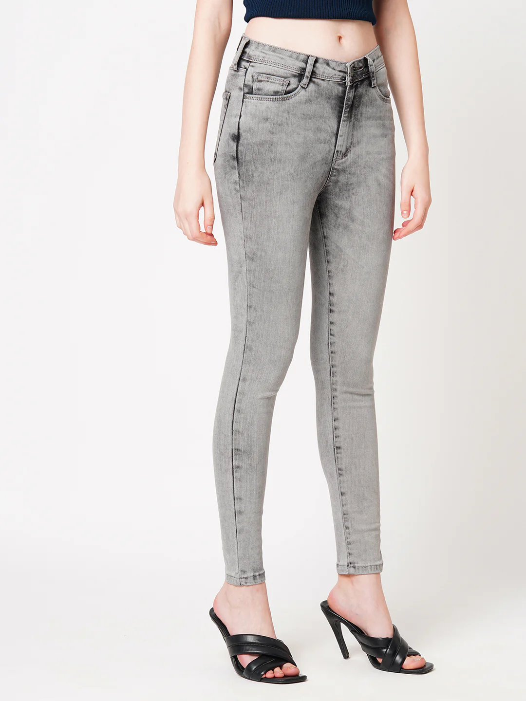 Women Grey Super High-Rise Super Skinny Jeans - Image 5