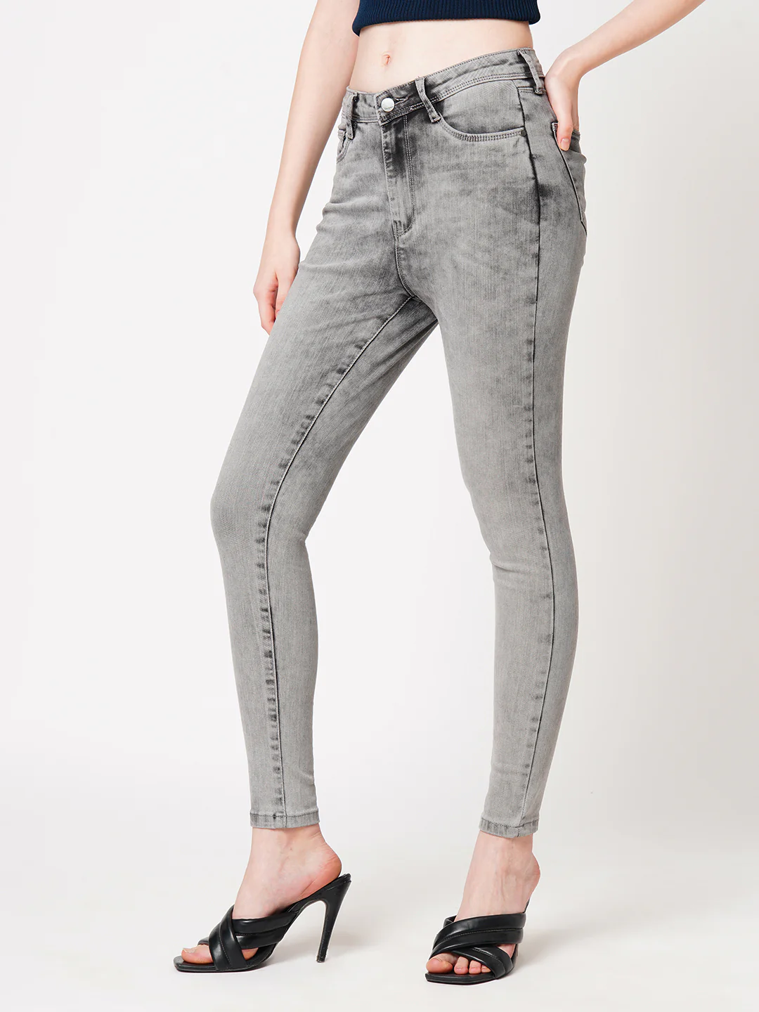 Women Grey Super High-Rise Super Skinny Jeans - Image 6